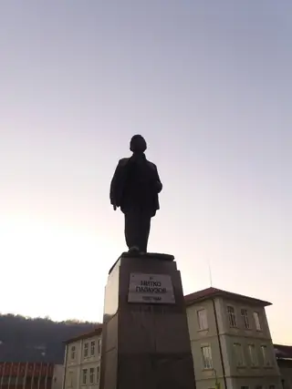 Паметник на Митко Палаузов - Габрово — Габрово