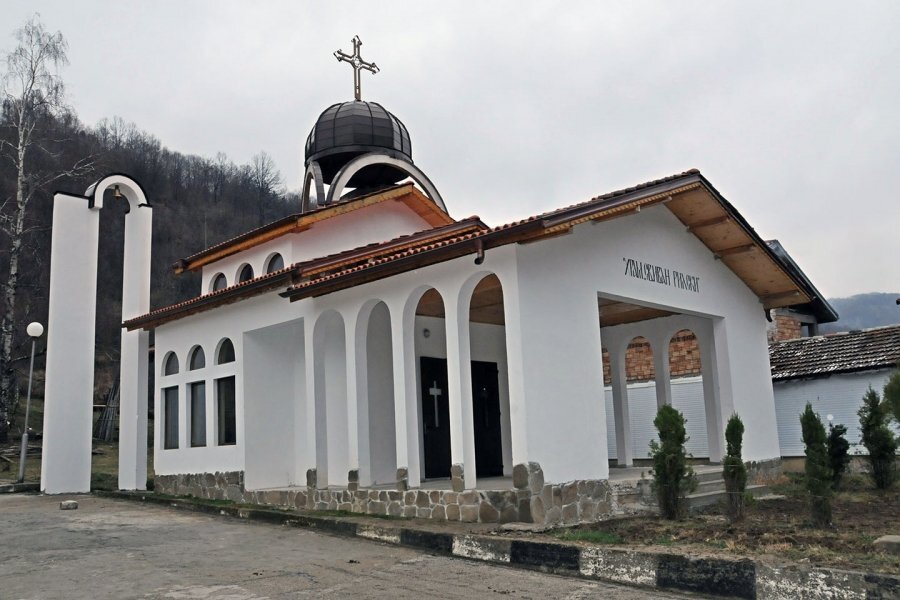 Църква "Св. Иван Рилски" - с.Балканец