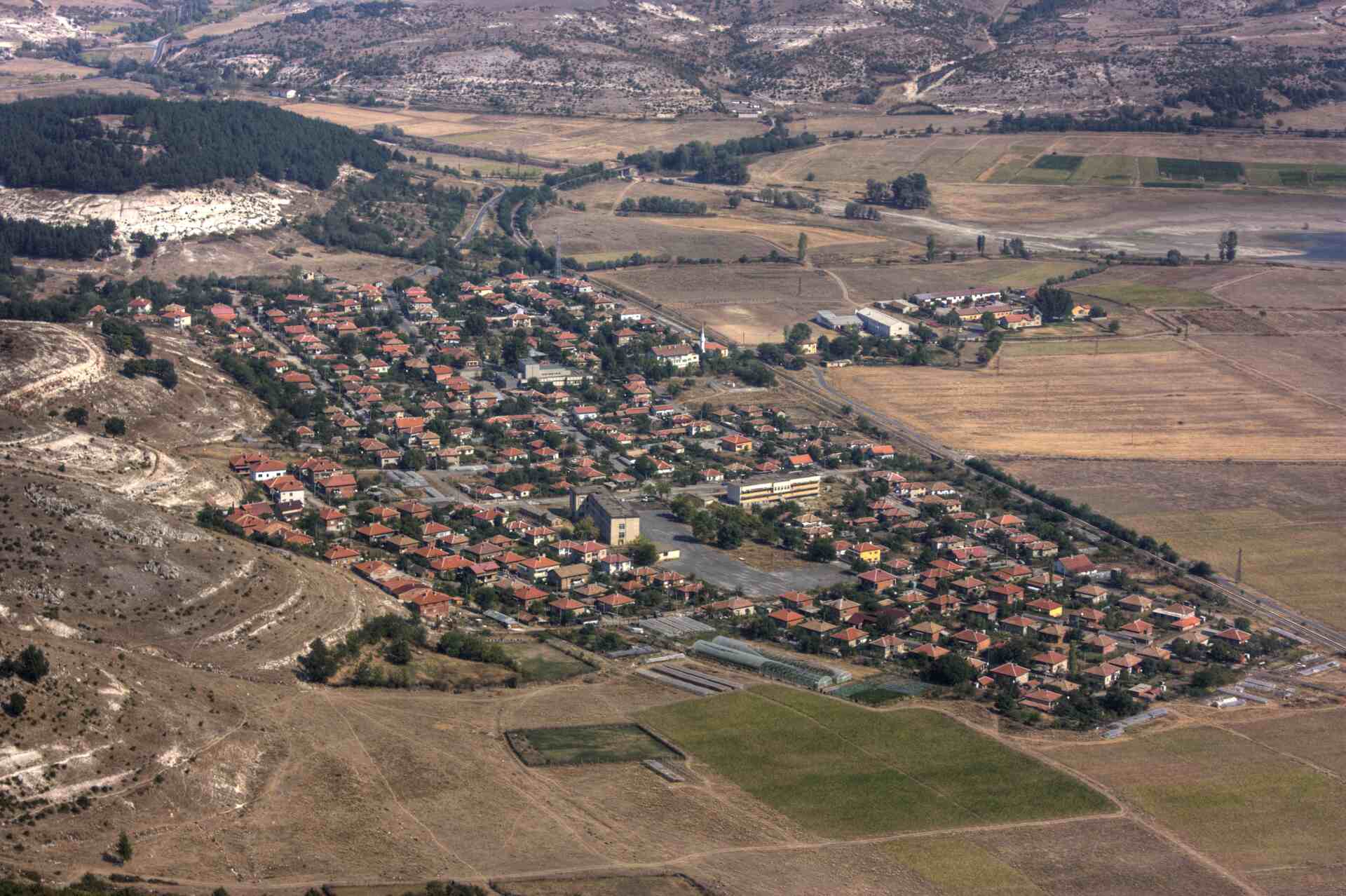 Широко поле