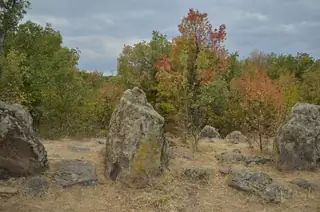 Тракийско светилище Кромлех - Долни Главанак — Долни Главанак