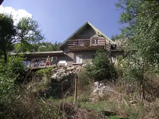 Хижа "Алпинист" - Басарбово — Басарбово