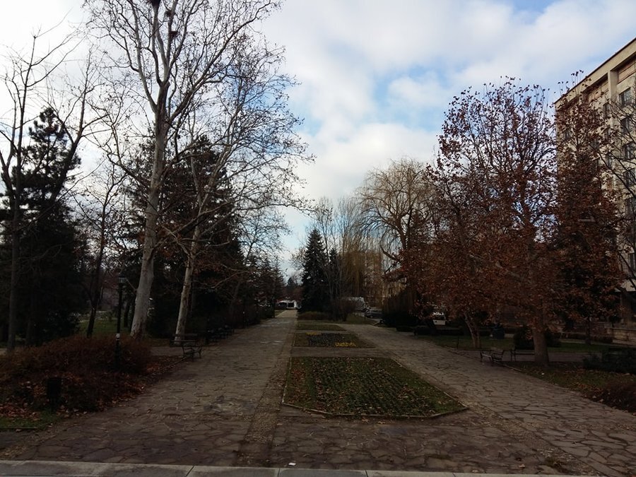 Крайречен парк - Попово