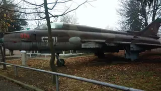 Военен самолет Су-22 - гр. Баня — Баня