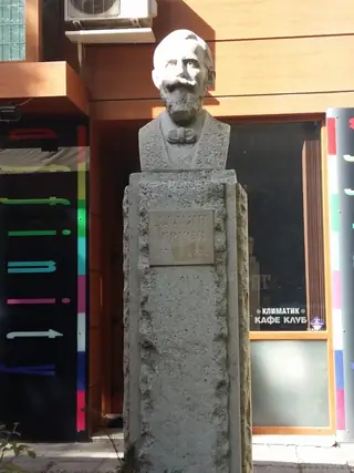 Паметник на Дамян Груев - София — София