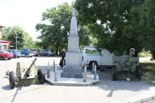 Паметник на загиналите за Родината във войните - София — София