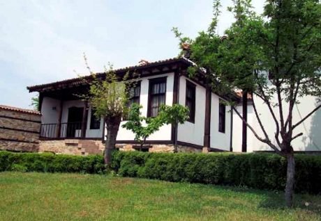 Къща-експозиция "Проф. Ненко Балкански" - Казанлък