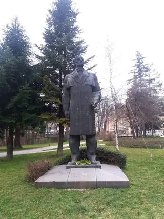 Паметник на Николай Палаузов - Габрово — Габрово