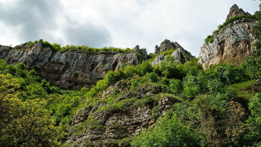 Карстов извор Житолюб - Гара Лакатник