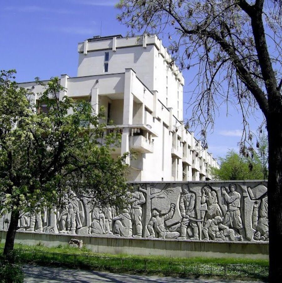 Народна библиотека "Иван Вазов" - Пловдив