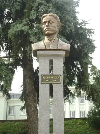 Паметник на Васил Левски - Шумен — Шумен
