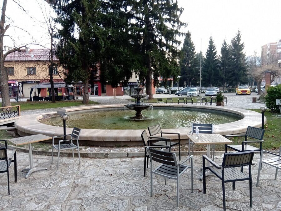 Фонтан в Градската градина - Разлог