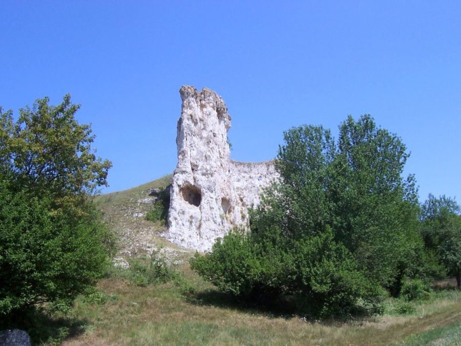 Природен феномен "Острата канара" - Любен