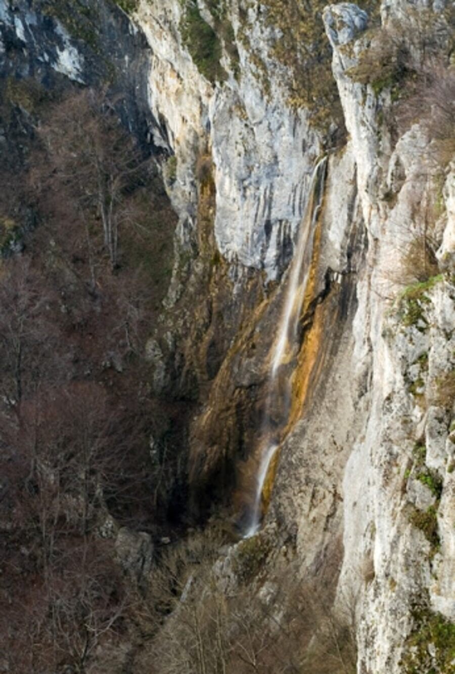 Водопад "Женската вода"