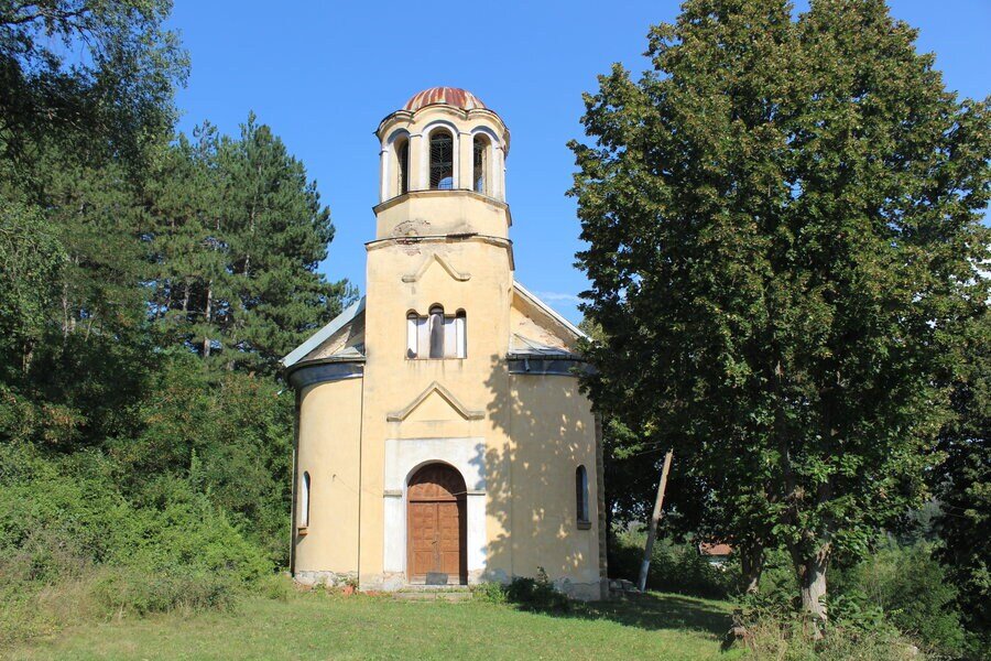 Църква "Света Неделя" - Сирищник
