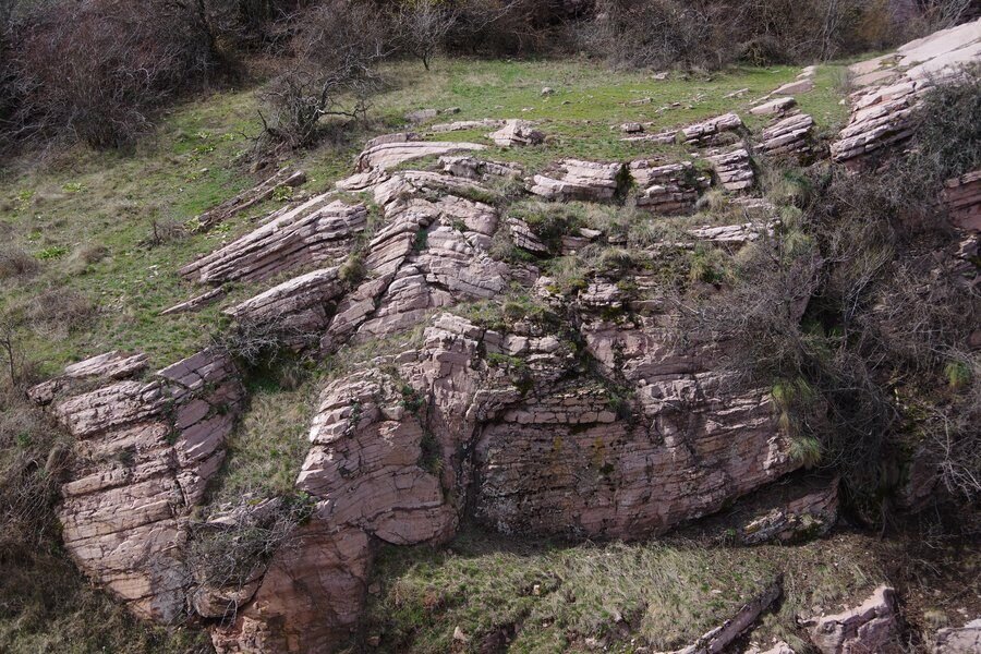 Екопътека Червени камък - с.Челопеч
