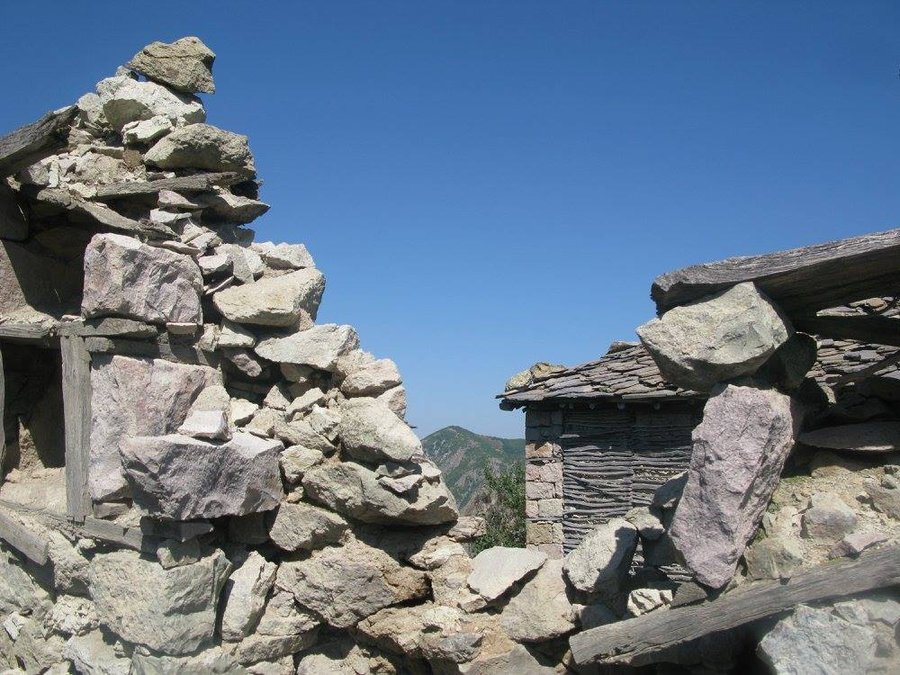 Скален феномен Саръкая