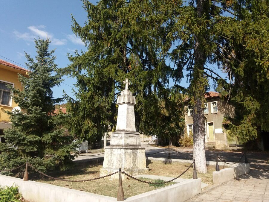 Паметник на героите от войните – с. Дамяново