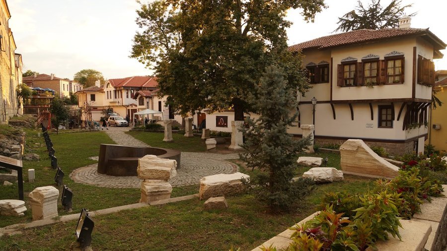 Лапидариум и крепостни стени - Пловдив