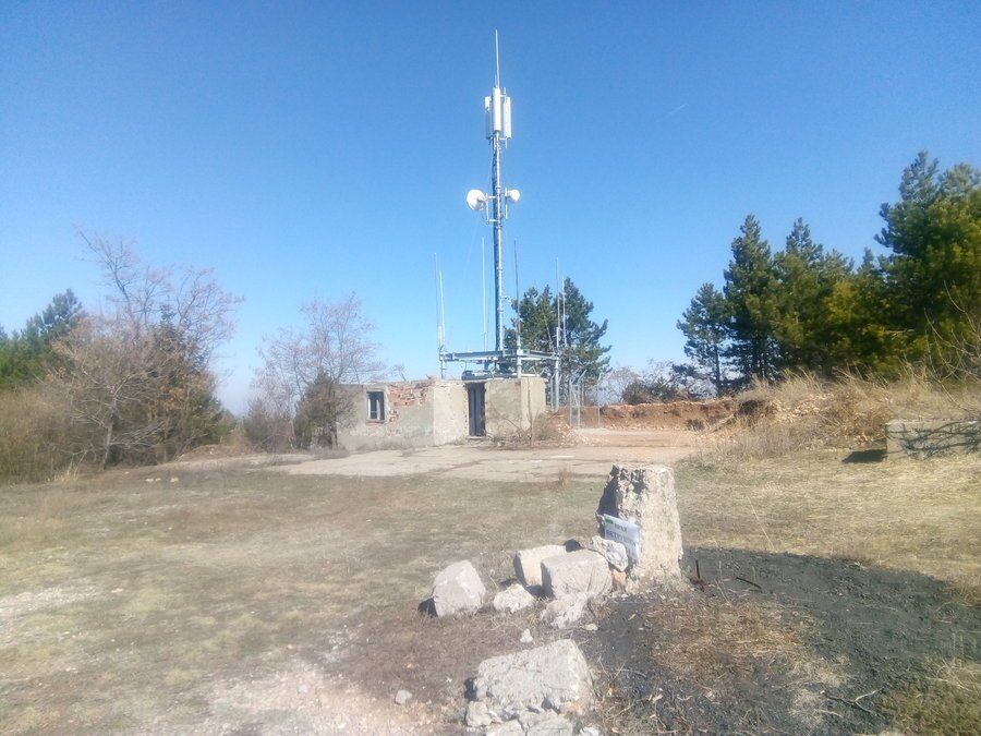 Връх Ветрушка