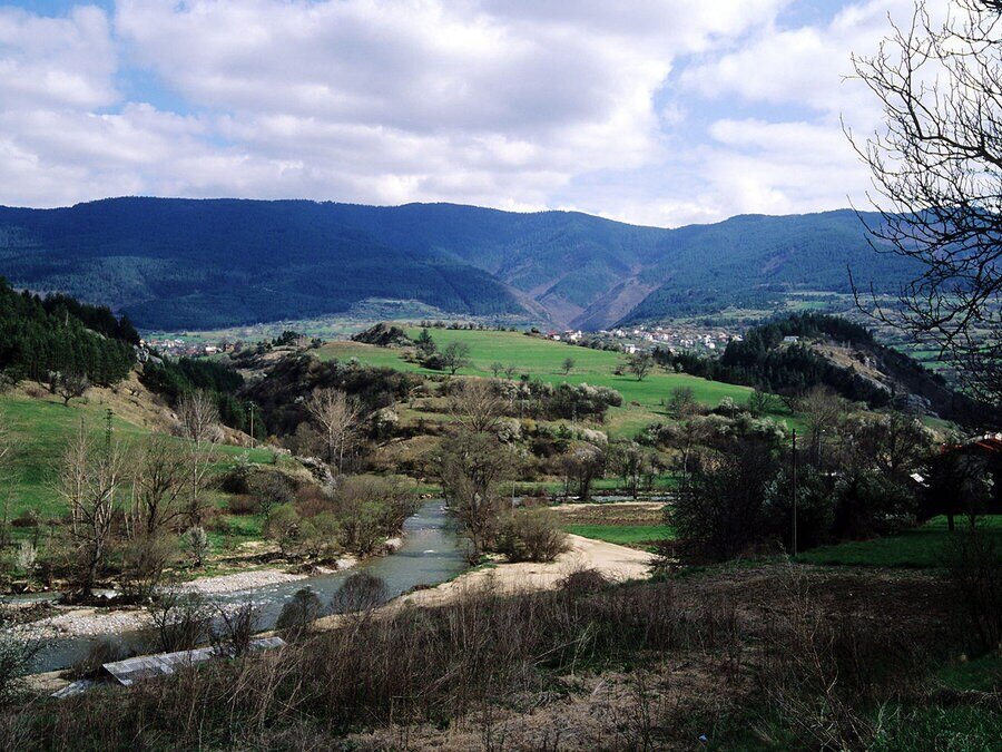 Трансгранична родопска екопътека Хвойна - Ставруполи