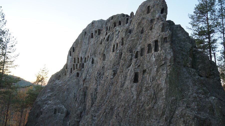 Тракийски комплекс "Орлови скали" - Ардино