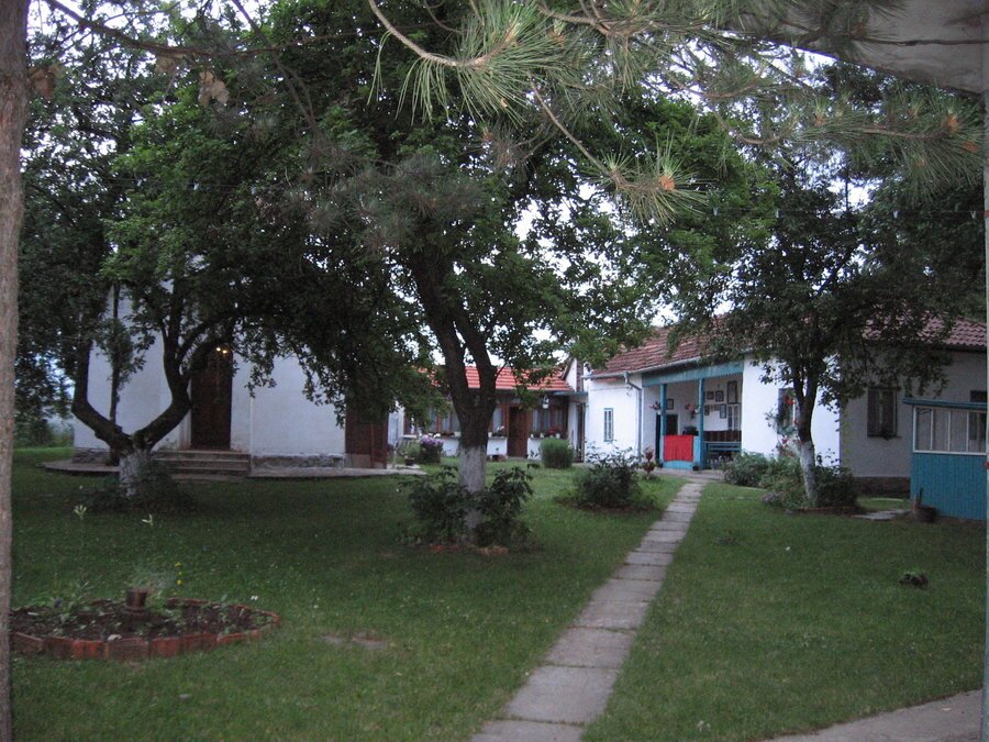 Годечки манастир "Свети дух" - Годеч