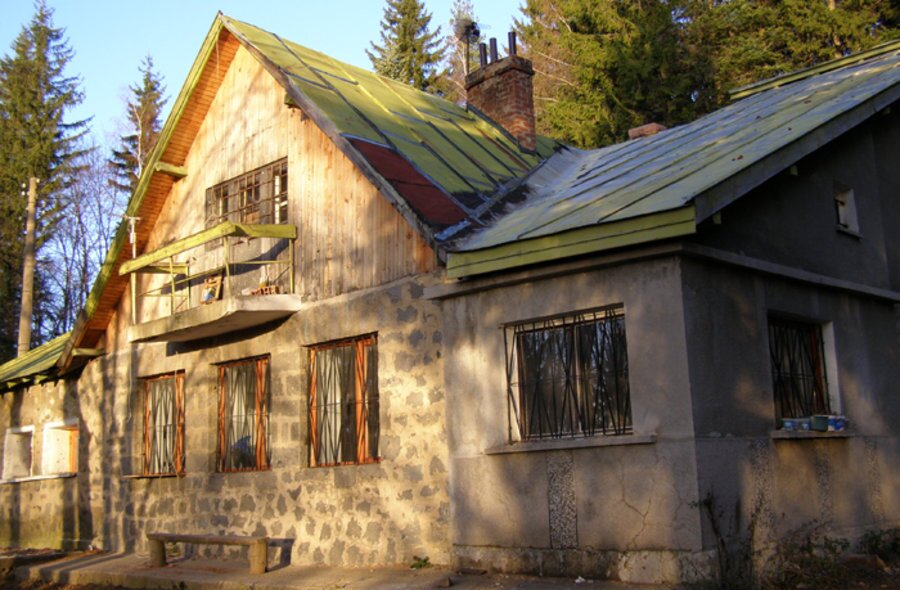 Хижа "Планинец"