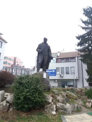 Паметник на Цанко Дюстабанов - Габрово — Габрово