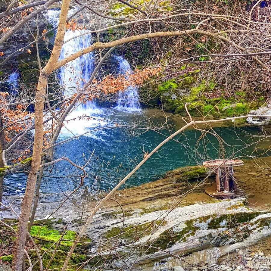 Водопад "Дяволският вир" - с.Кръвеник