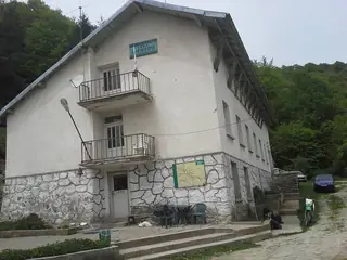 Хижа "Фенера" — Каравелово