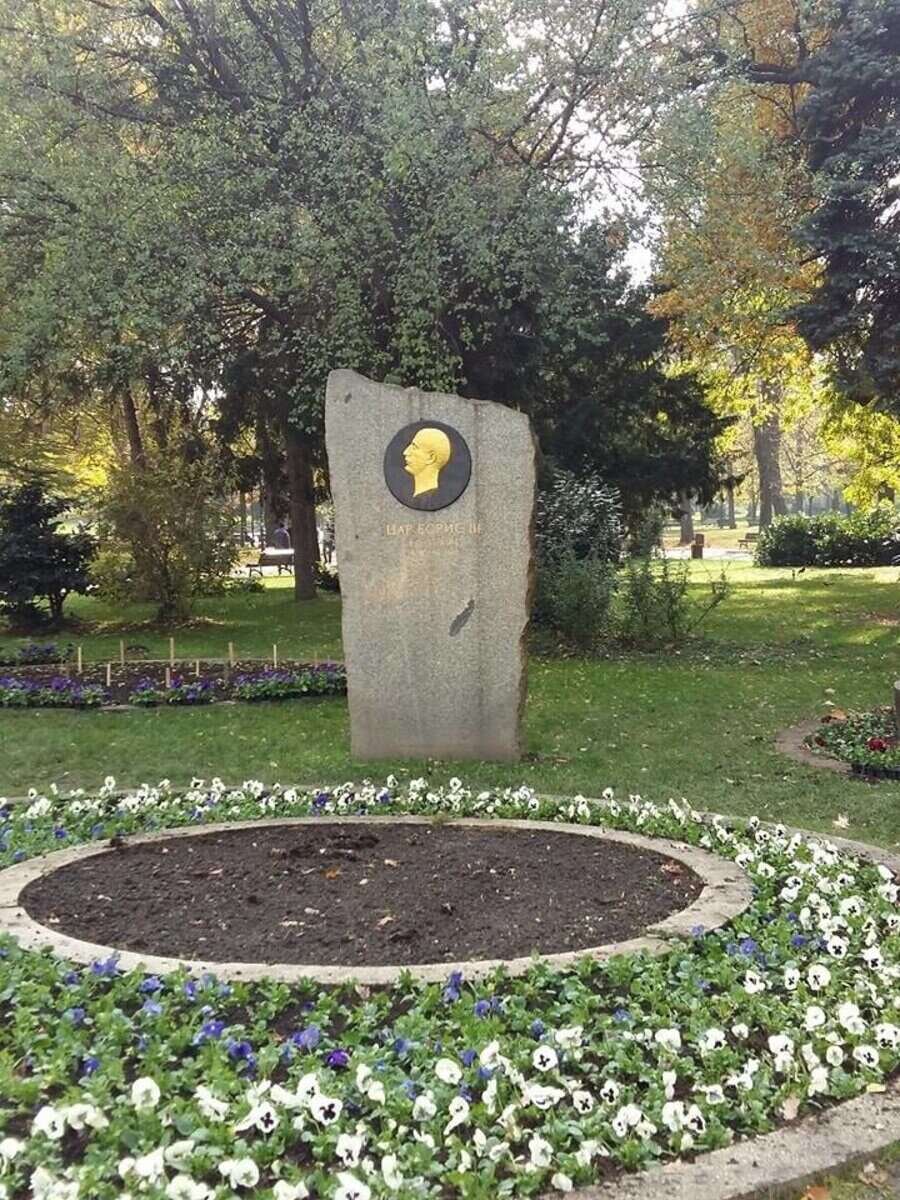 Паметник на цар Борис III - София