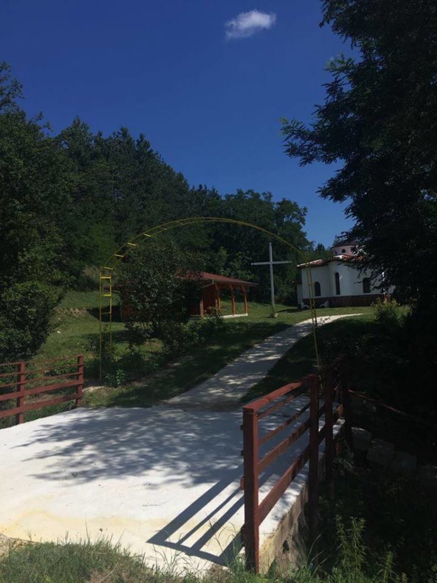 Параклис "Св. Георги"- Ихтиман