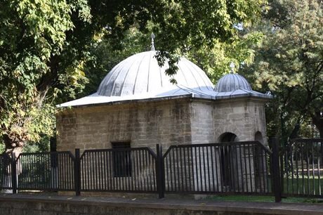 Джамия и библиотека на Осман Пазвантоглу - Видин