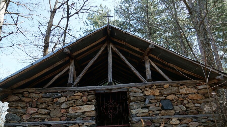 "Великденската църква" - Камена