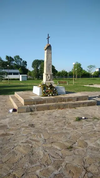 Паметник на загиналите през Първата световна война - Стралджа — Стралджа