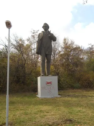 Паметник на Георги Димитров - Перник — Перник