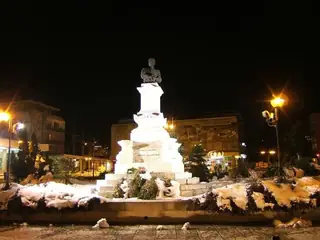 Паметник на Георги Измирлиев - Горна Оряховица — Горна Оряховица