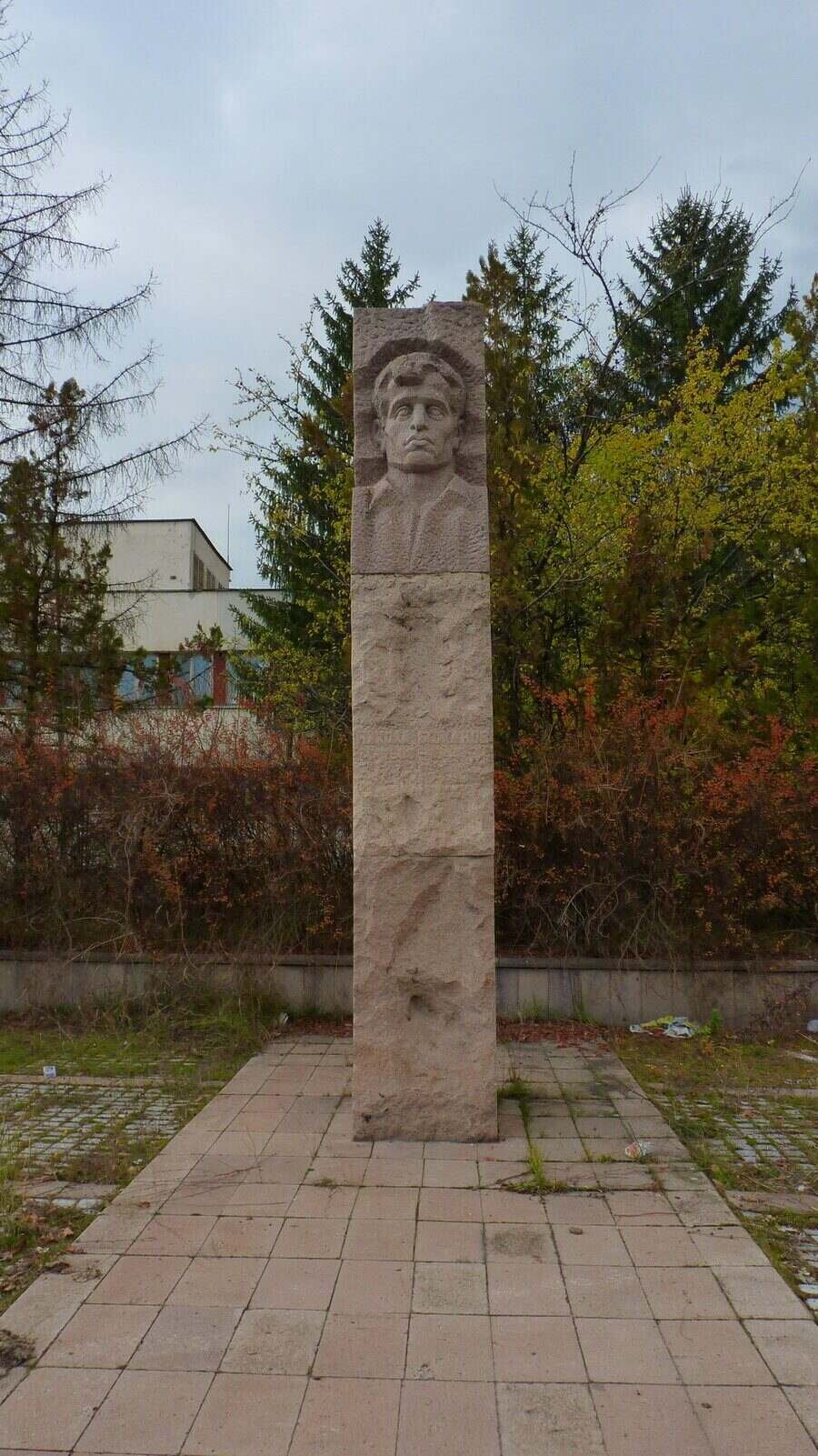 Паметник на Никола Божанов - Ракитово