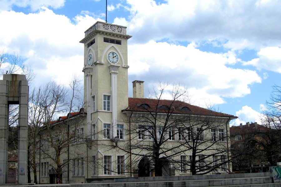 Регионална библиотека "Априлов-Палаузов" - Габрово