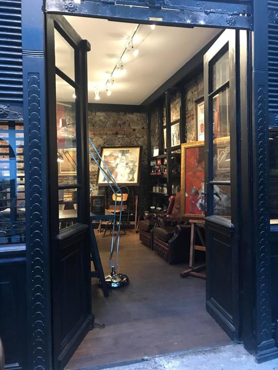 "AVR - Atelier Vesselin Roussev" - Пловдив