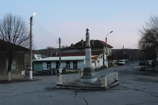 Паметник на загиналите воини - с.Сирищник — Сирищник