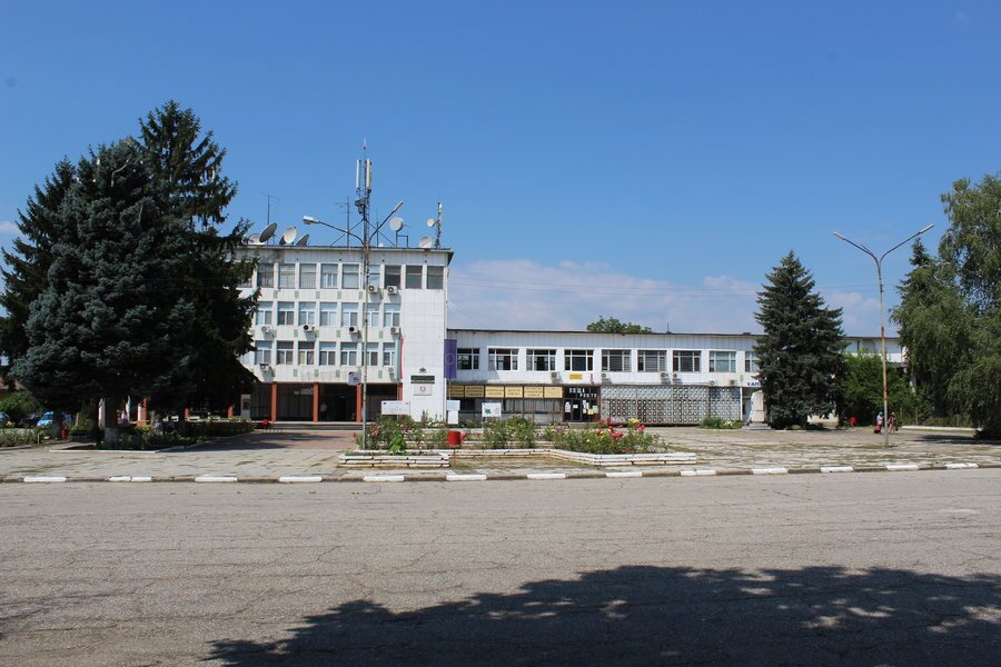 Площад "Централен" - Брегово