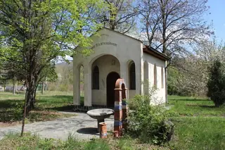 Параклис "Свети Пантелеймон" - Бобов дол — Бобов дол