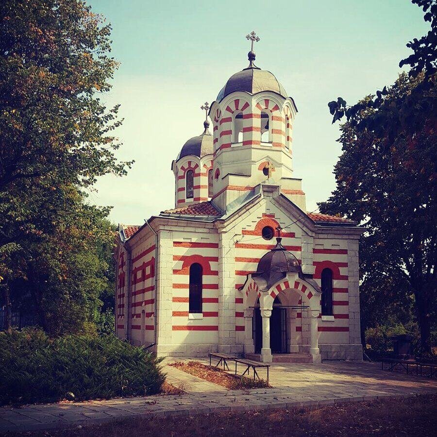 Храм "Рождество Богородично" - Брестница