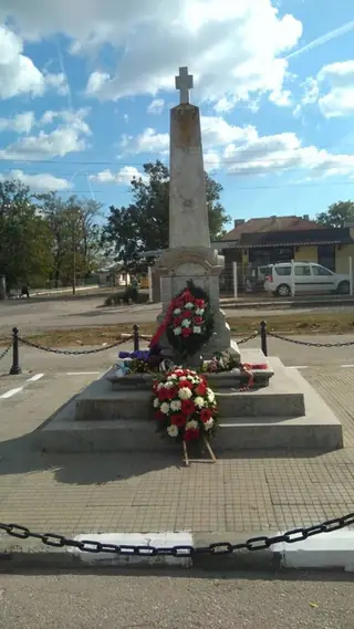 Паметник на загиналите във войните - с. Горно Ботево — Горно Ботево