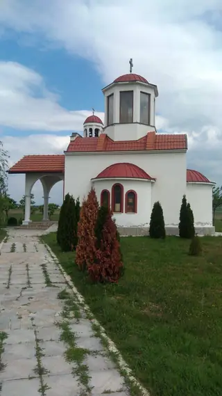 Параклис "Рождество на Пресвета Богородица" - с. Белозем — Белозем