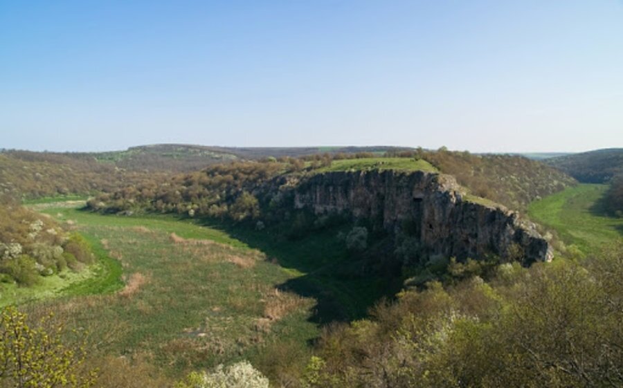 Скален манастир "Асар евлери"