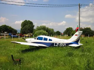 Граждански самолет "LZ-SVI" - с.Лесново — Лесново