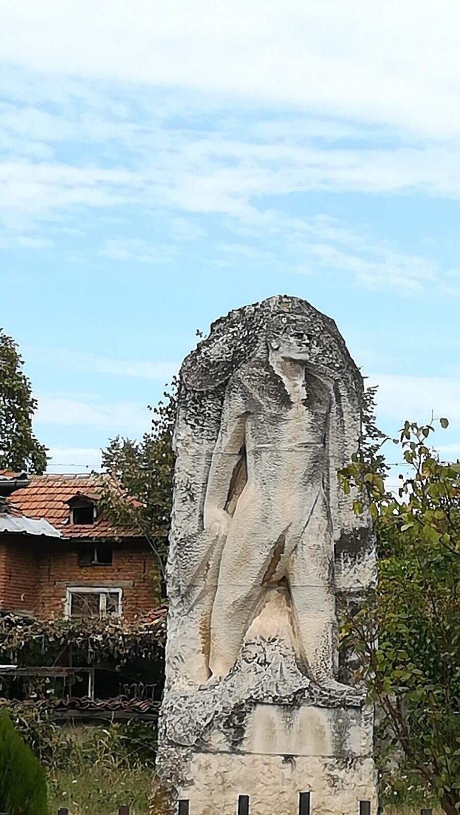 Антифашистки паметник - Поибрене