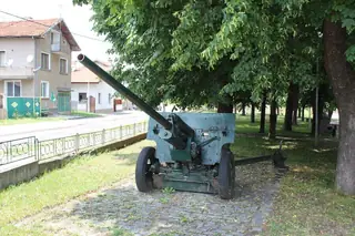 Военно оръдие - с.Белчин — Белчин